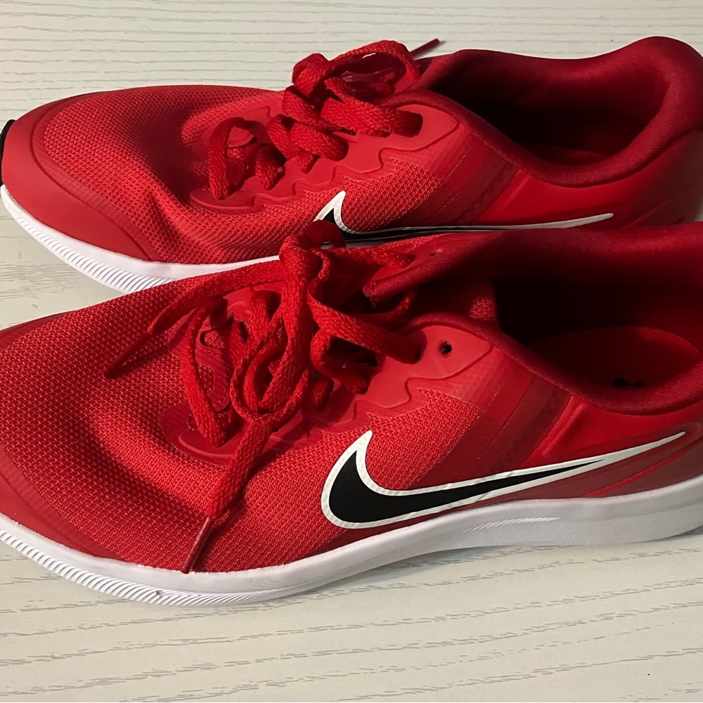 Nike Tanjun Sneaker